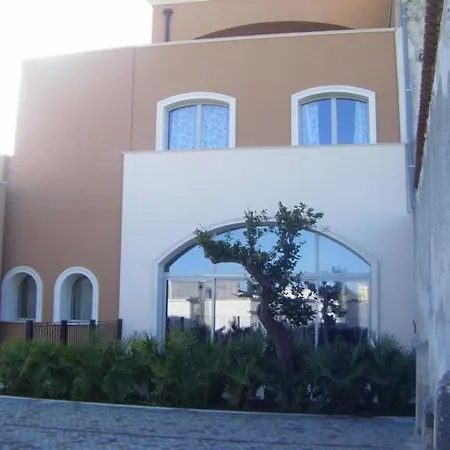 Fontanella Deluxe * Brindisi