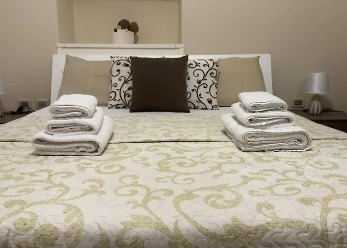 Fontanella Deluxe דירה